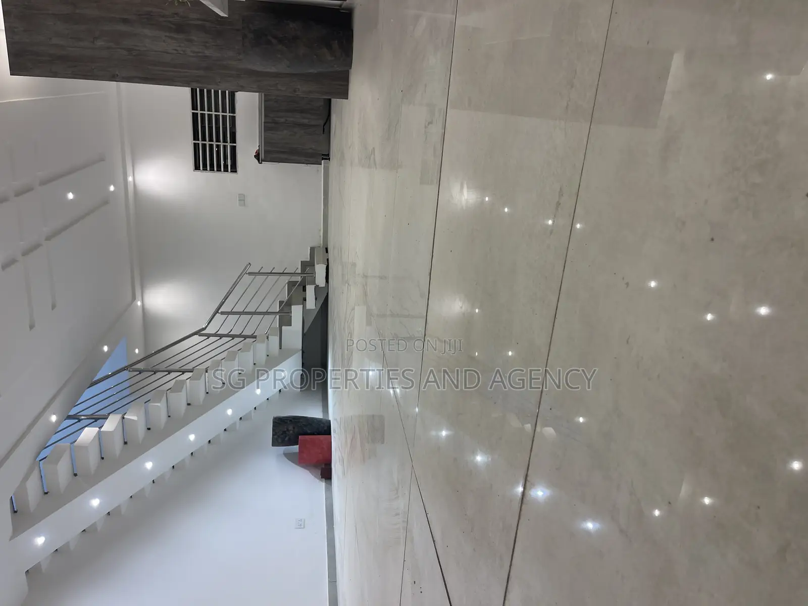 2bdrm Townhouse / Terrace in Lashibi, Sakumono for rent