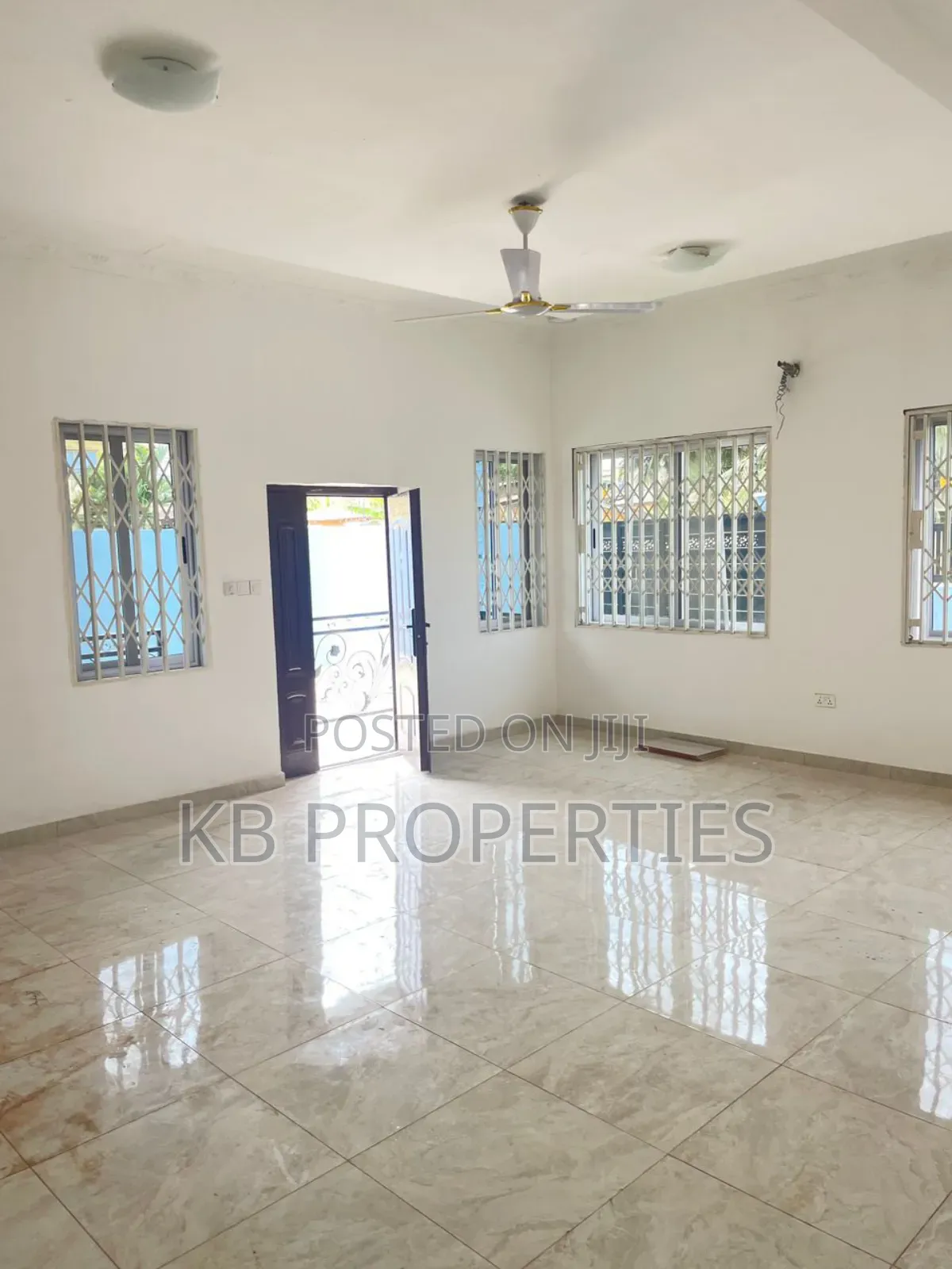 3bdrm House in Kb Properties, Spintex for rent