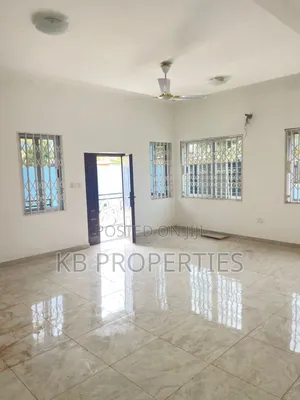 3bdrm House in Kb Properties, Spintex for rent