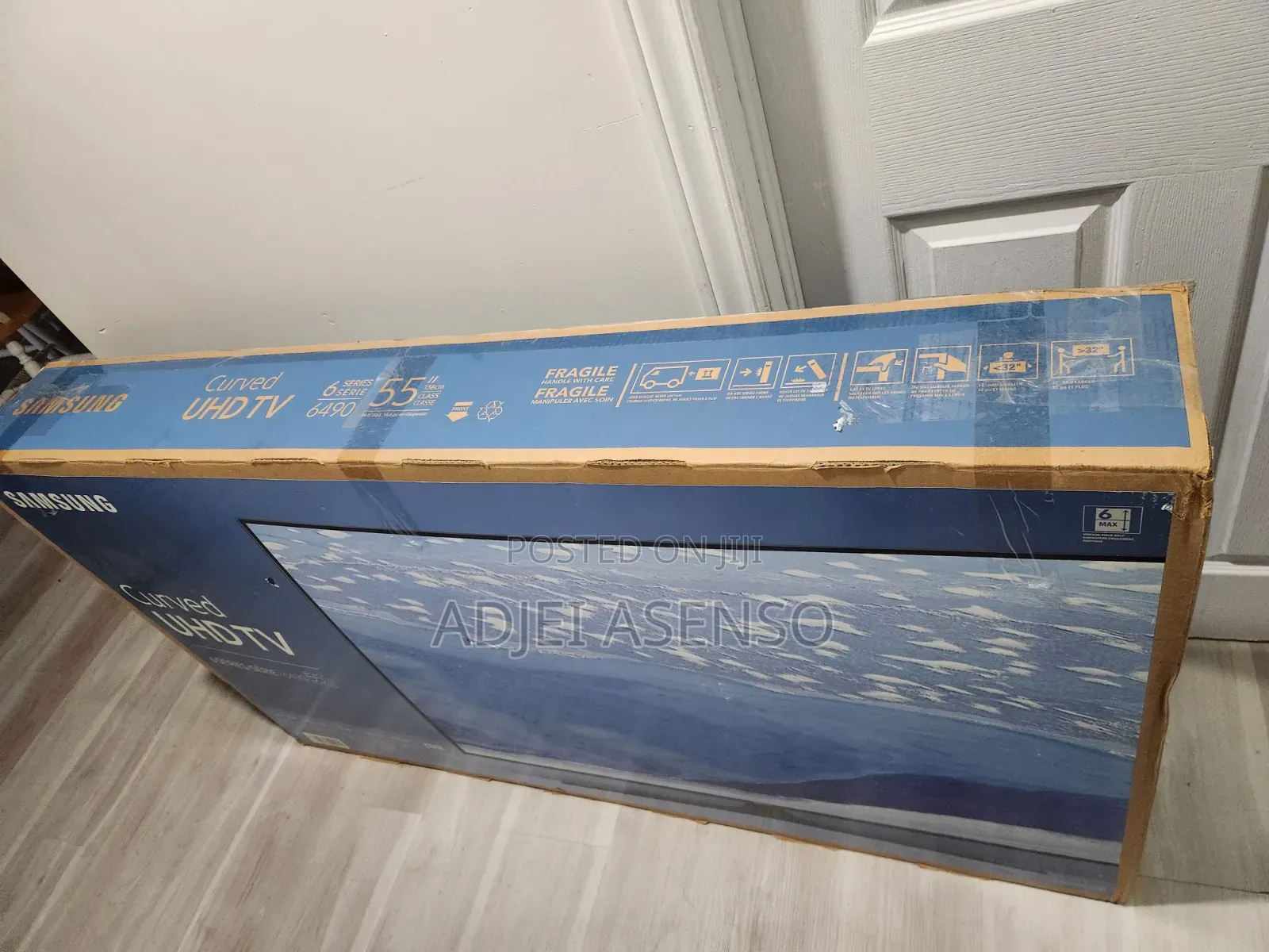 Samsung Curved Uhd 55 Inches Tv