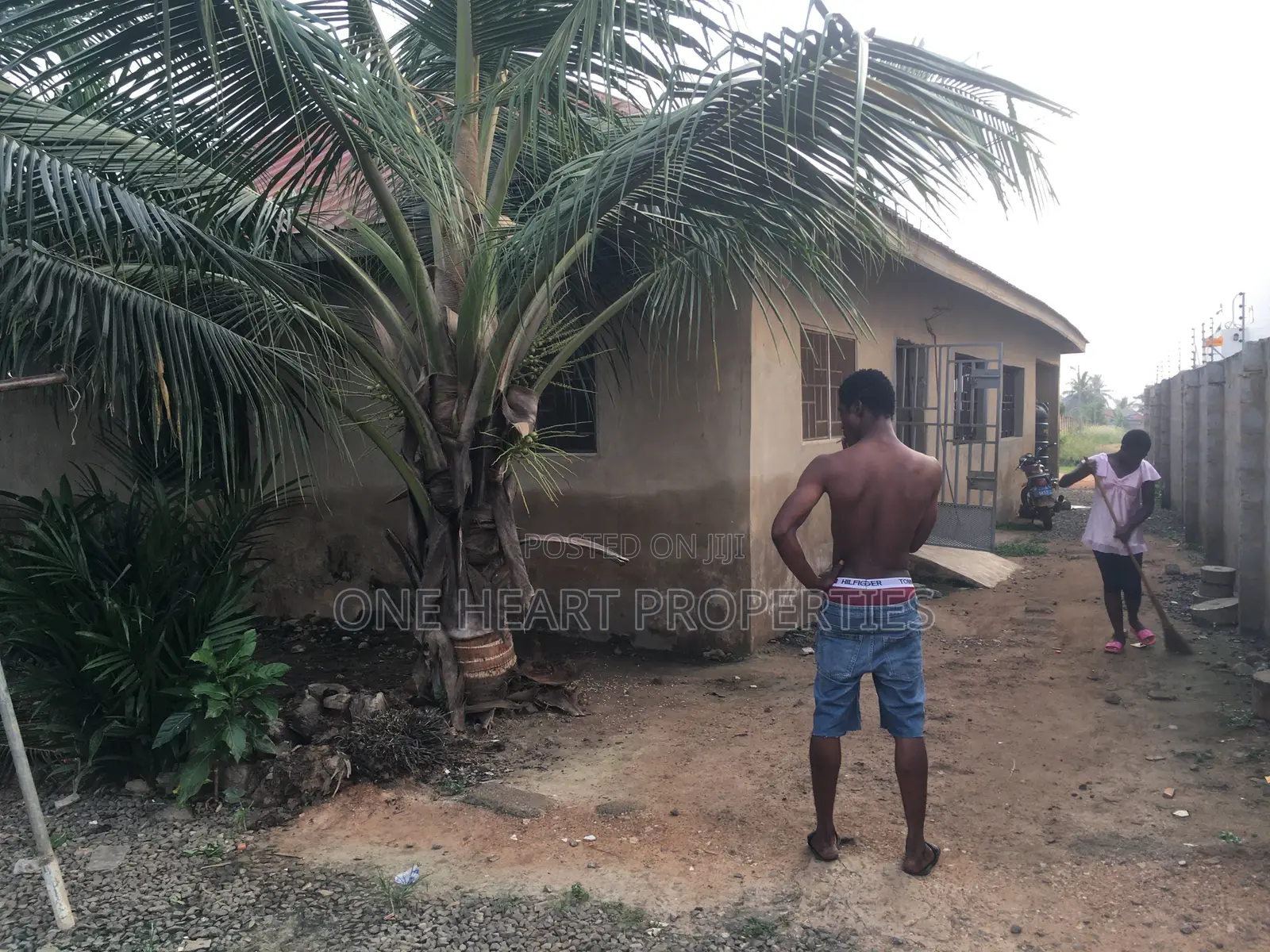 4bdrm House in One Heart Properties, New Legon for sale