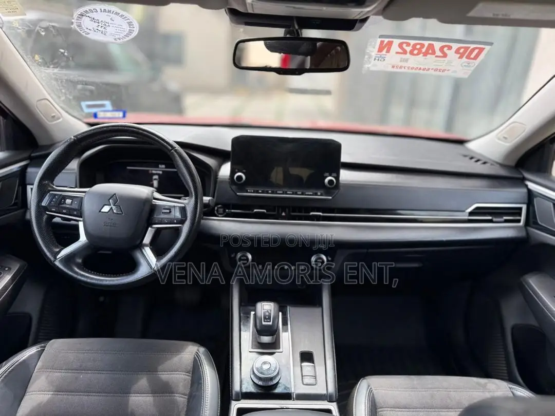 Mitsubishi Outlander SEL 2022 Black