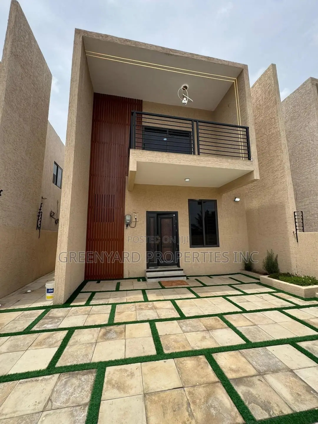 2bdrm House in School Junction, Ashaley Botwe for sale