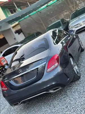 Mercedes-Benz C300 Sport 4Matic Sedan AWD (2.0L 4cyll 7A) 2016 Gray