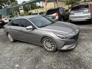Hyundai Elantra 2022 Gray