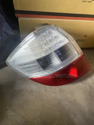 Honda Fit 2010-12 Tail Light