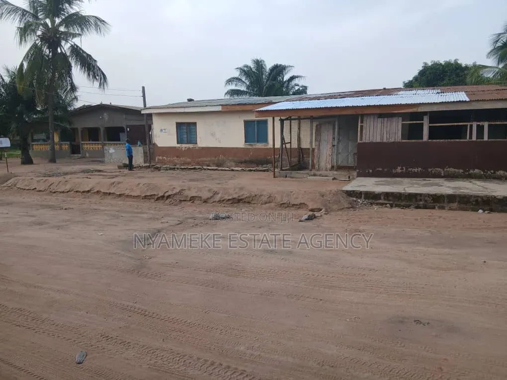 Nice 3bedroom House for Sale at Kasoa Amanfrom