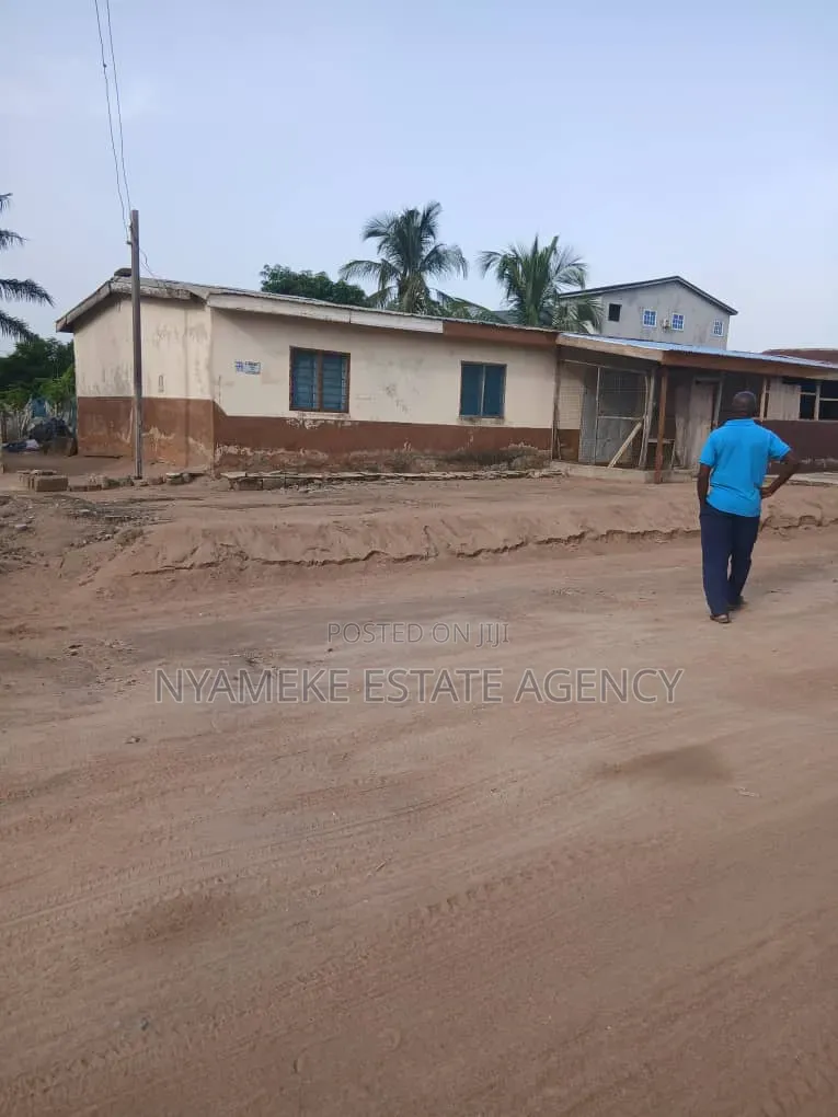Nice 3bedroom House for Sale at Kasoa Amanfrom