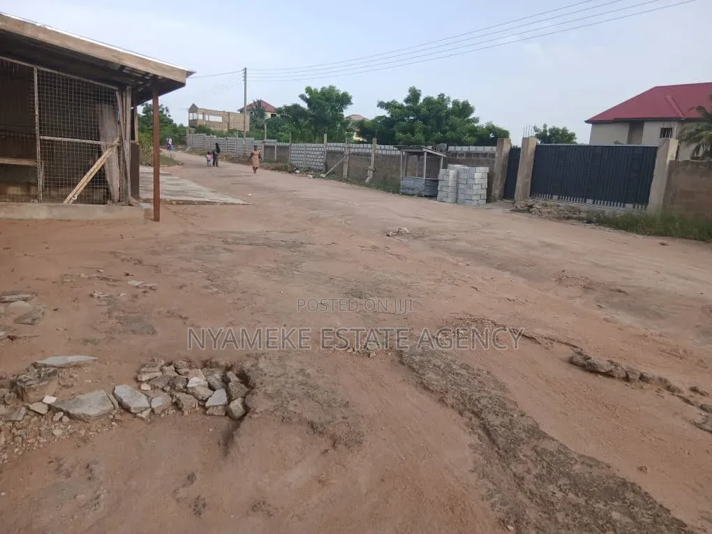 Nice 3bedroom House for Sale at Kasoa Amanfrom