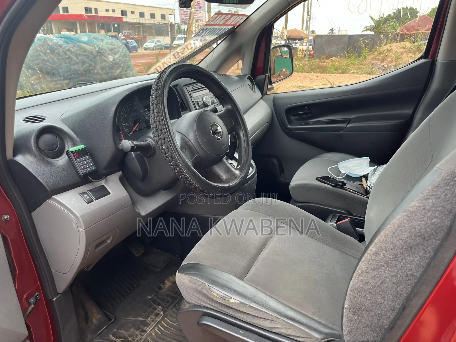 New Nissan NV200 2017 Red