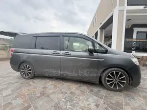 Honda Stepwgn 2012 Gray