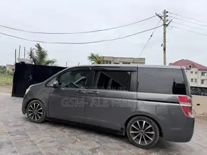 Honda Stepwgn 2012 Gray