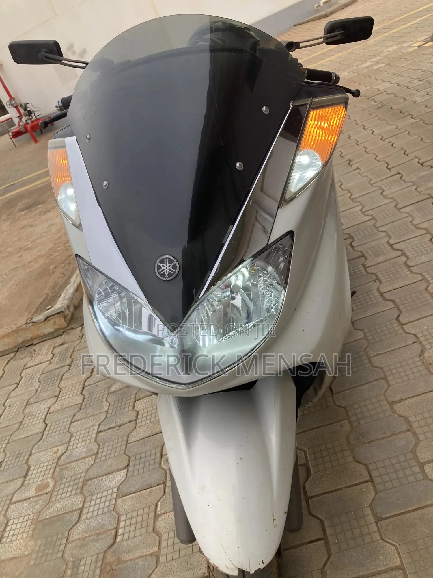 Yamaha Majesty 2020 White