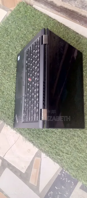 Laptop Lenovo ThinkPad X390 Yoga 8GB Intel Core i7 SSD 256GB
