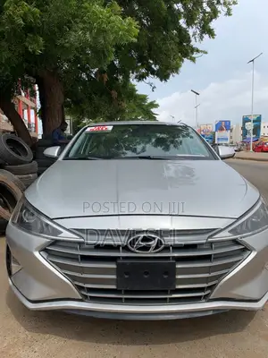 Hyundai Elantra SE 2019 Silver
