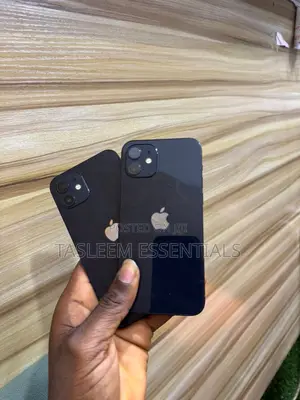 New Apple iPhone 12 128 GB Black