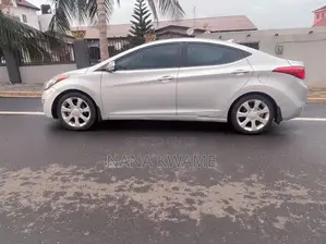 Hyundai Elantra 2013 Silver