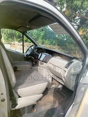 Opel Vivaro 2019 Yellow