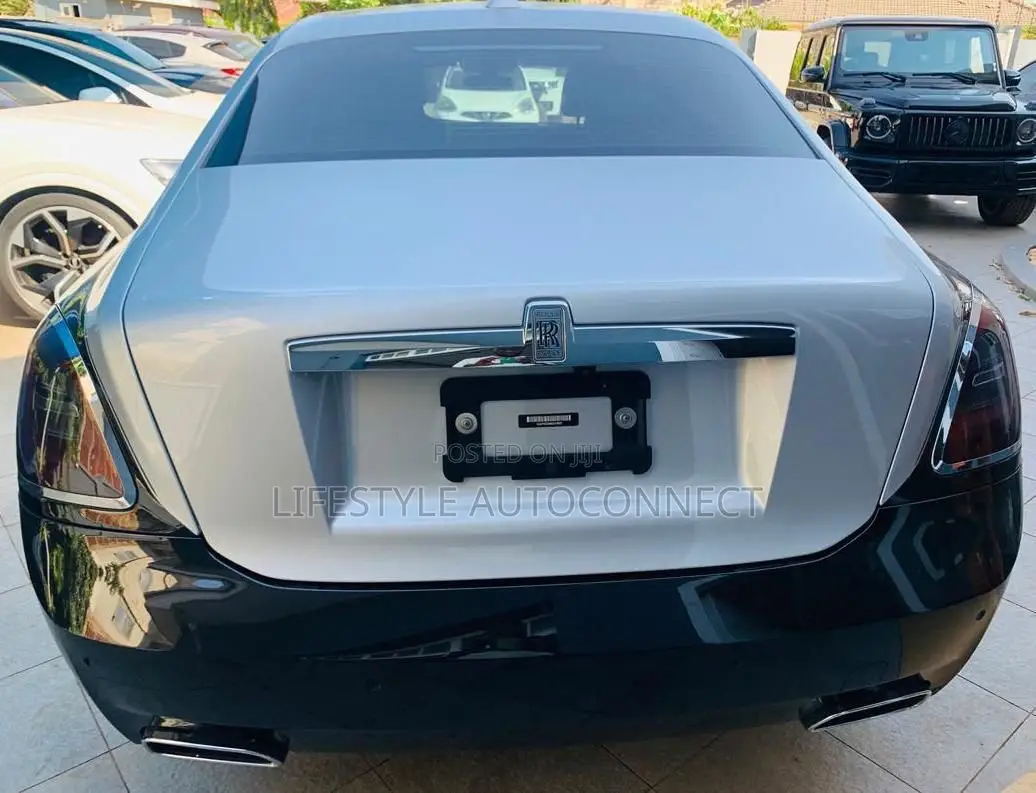 Rolls-Royce Ghost 2022 Silver