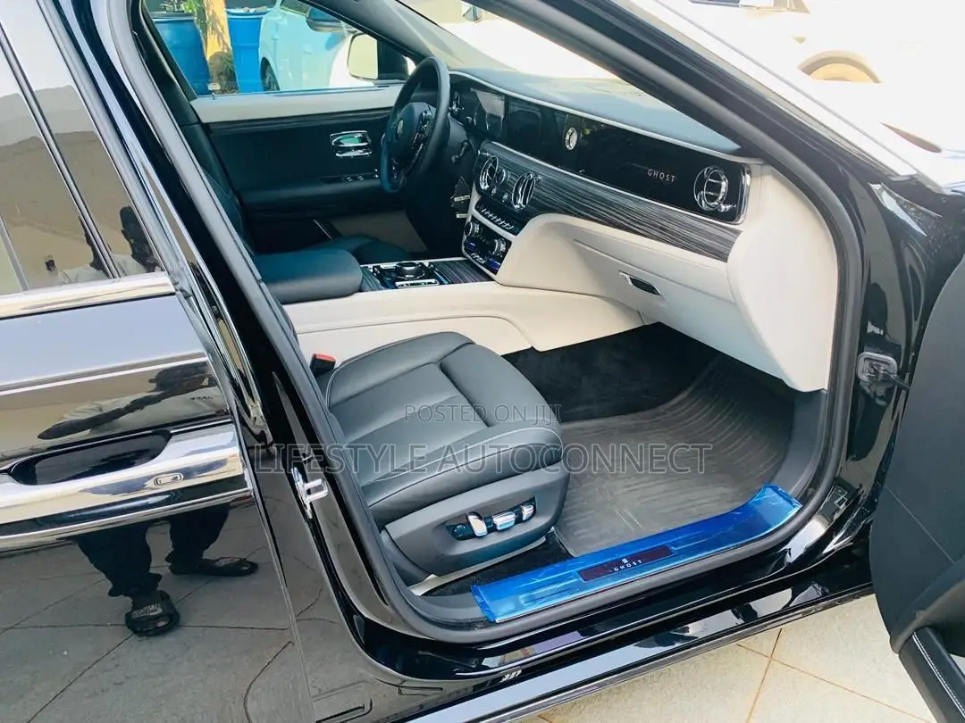 Rolls-Royce Ghost 2022 Silver