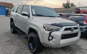Toyota 4-Runner SR5 4dr SUV 4WD (4.0L 6cyl 5A) 2015 Silver