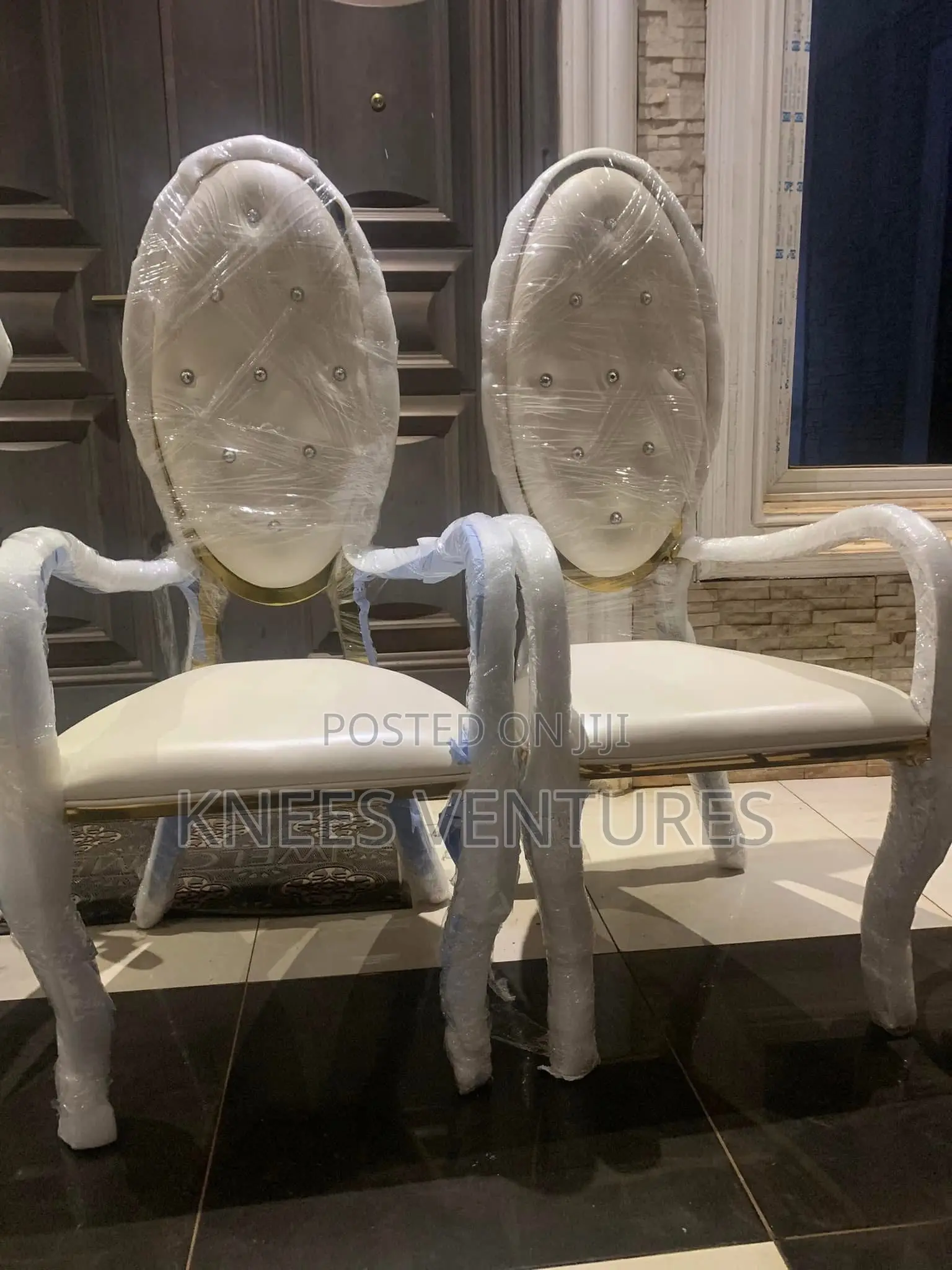 Royal Wedding Chairs for Rent