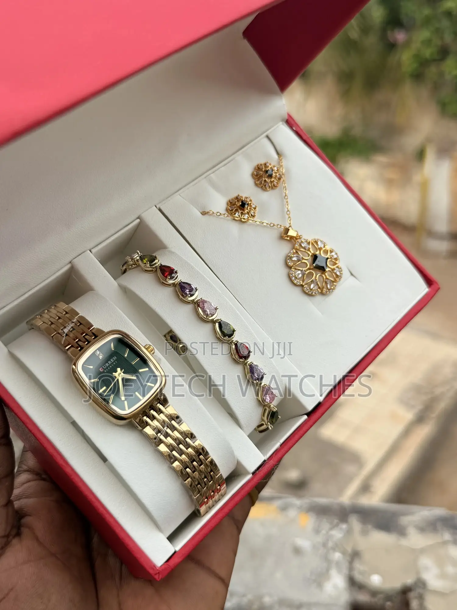 Latest Curren Watch Set for Women ( Gold )