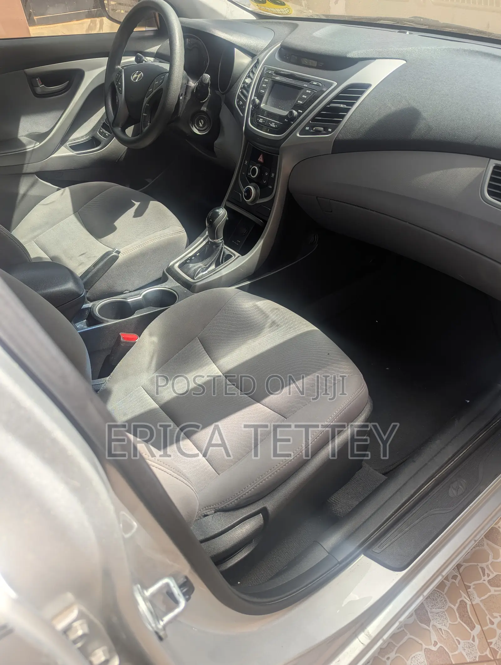 Hyundai Elantra Limited Sedan FWD (1.8L 4cyl 6A) 2016 Gray