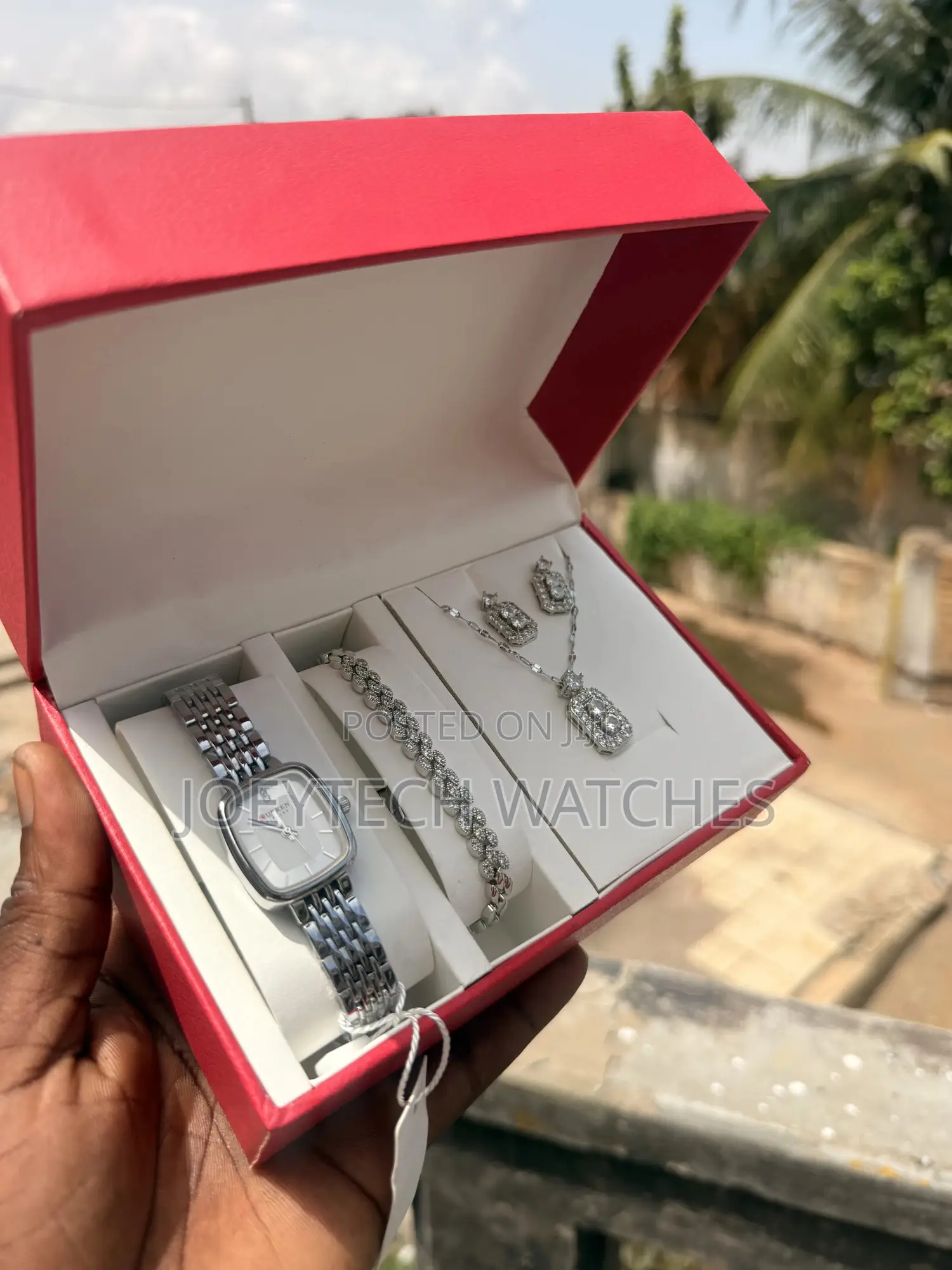 Latest Curren Silver Watch Set for Women