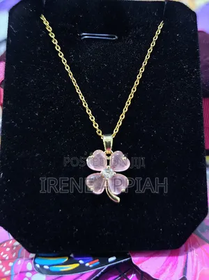 Pretty Necklaces for Ladies