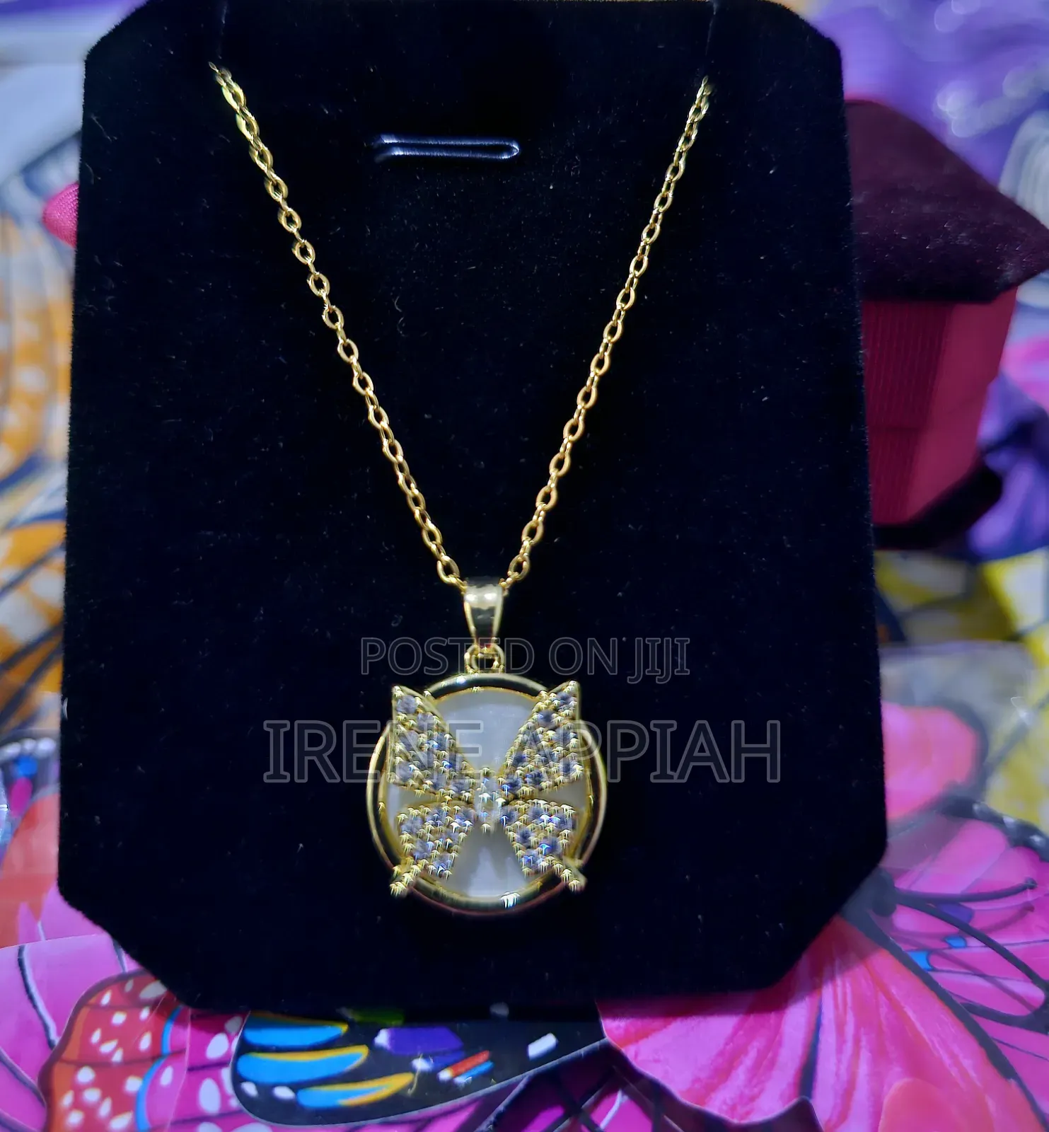 Pretty Necklaces for Ladies