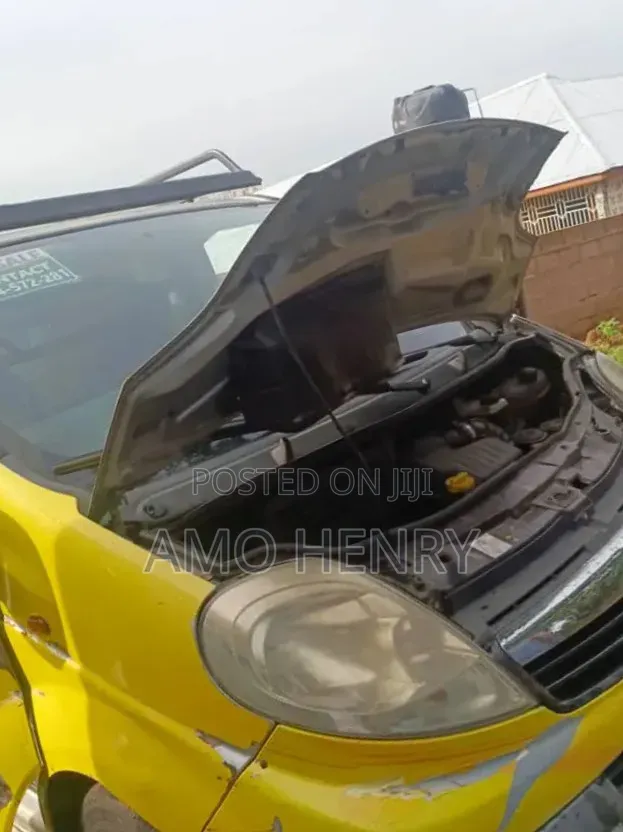 Opel Vivaro 2019 Yellow
