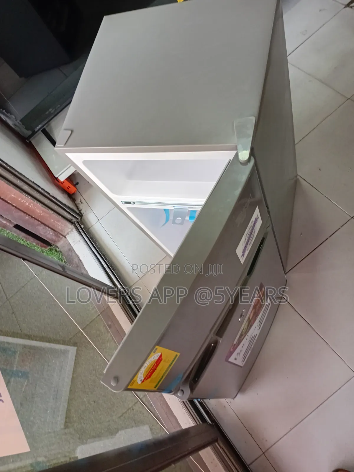 Roch 83l Single Door Fridge – Sleek Space-Saving
