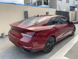 Hyundai Elantra SEL 2021