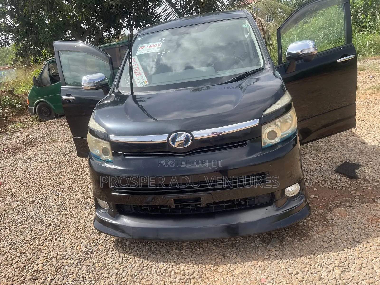 Toyota Voxy 2010 Black