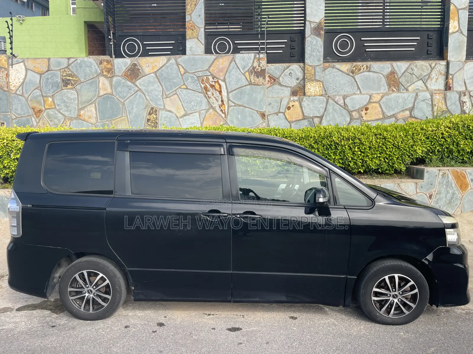Toyota Voxy 2011 Black
