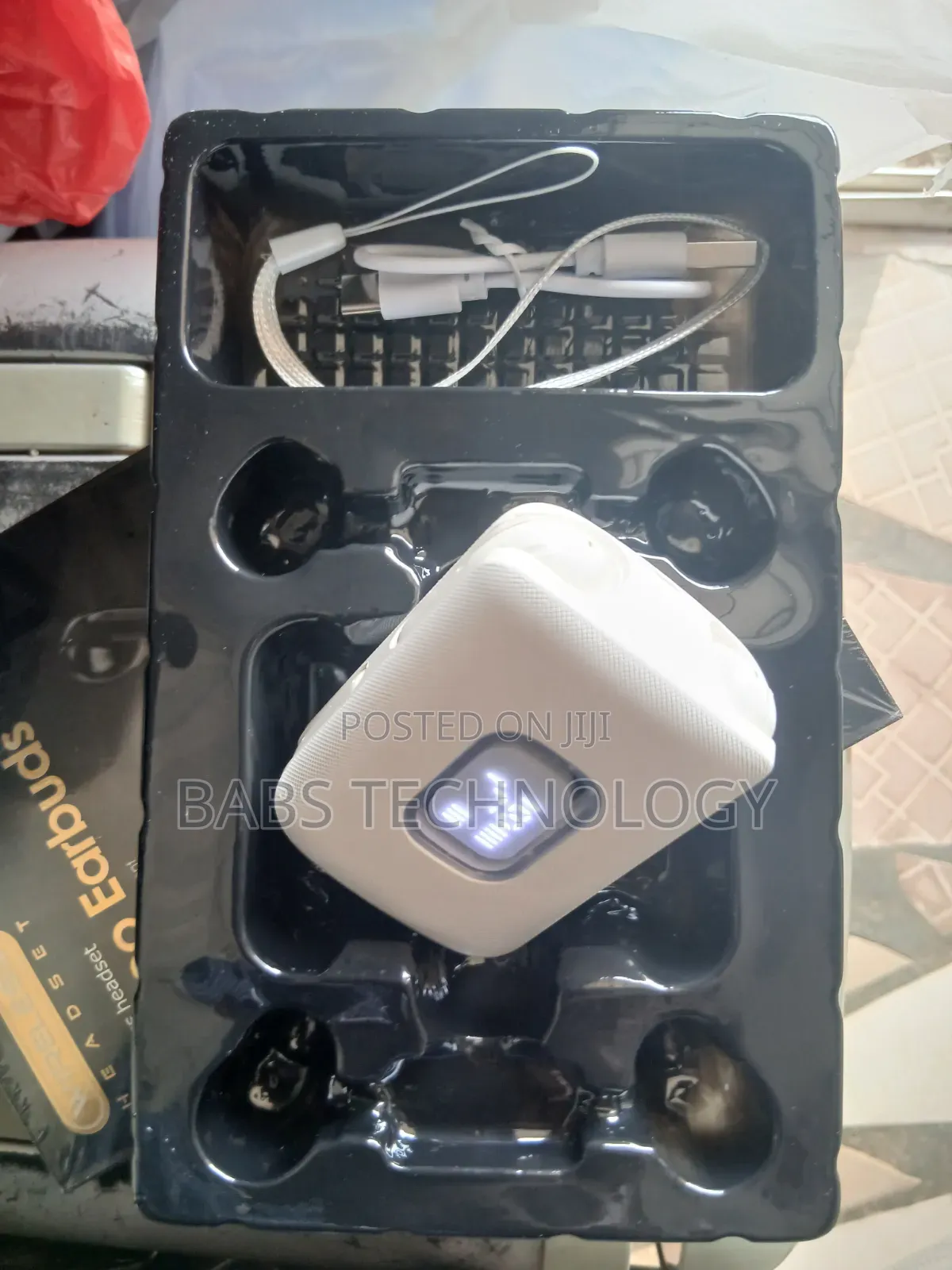 J15 4 in 1 Earbuds