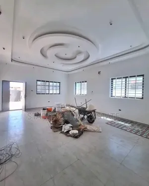 3bdrm Bungalow in Community 19 Annex, Lashibi for sale