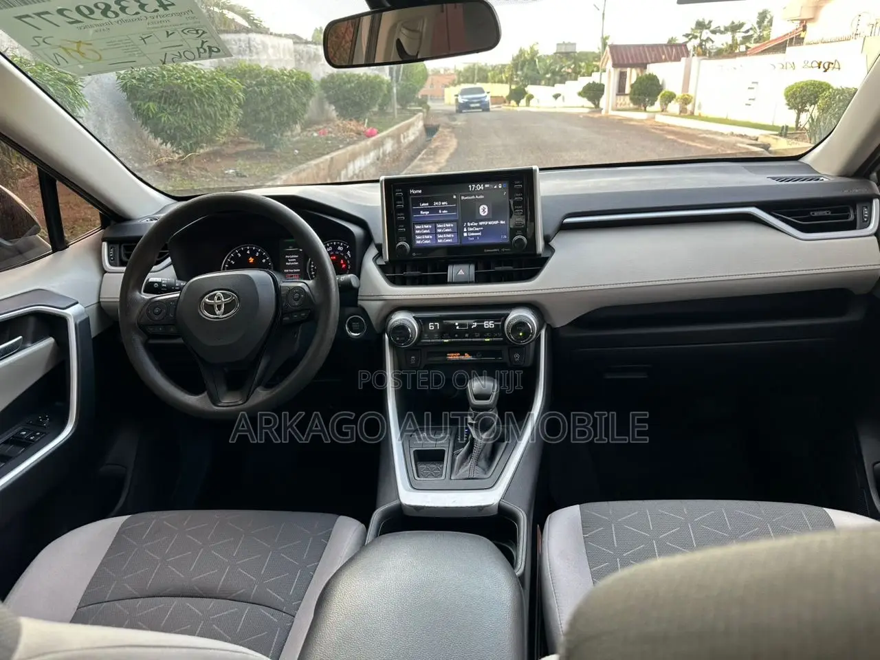 Toyota RAV4 XLE Premium 2021 Green