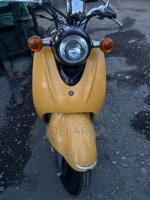 Yamaha Crux 2018 Yellow
