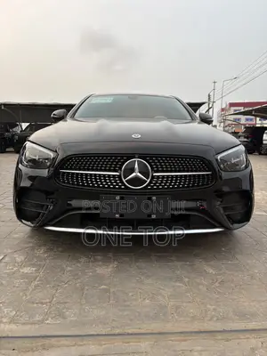 Mercedes-Benz E300 2023 Black