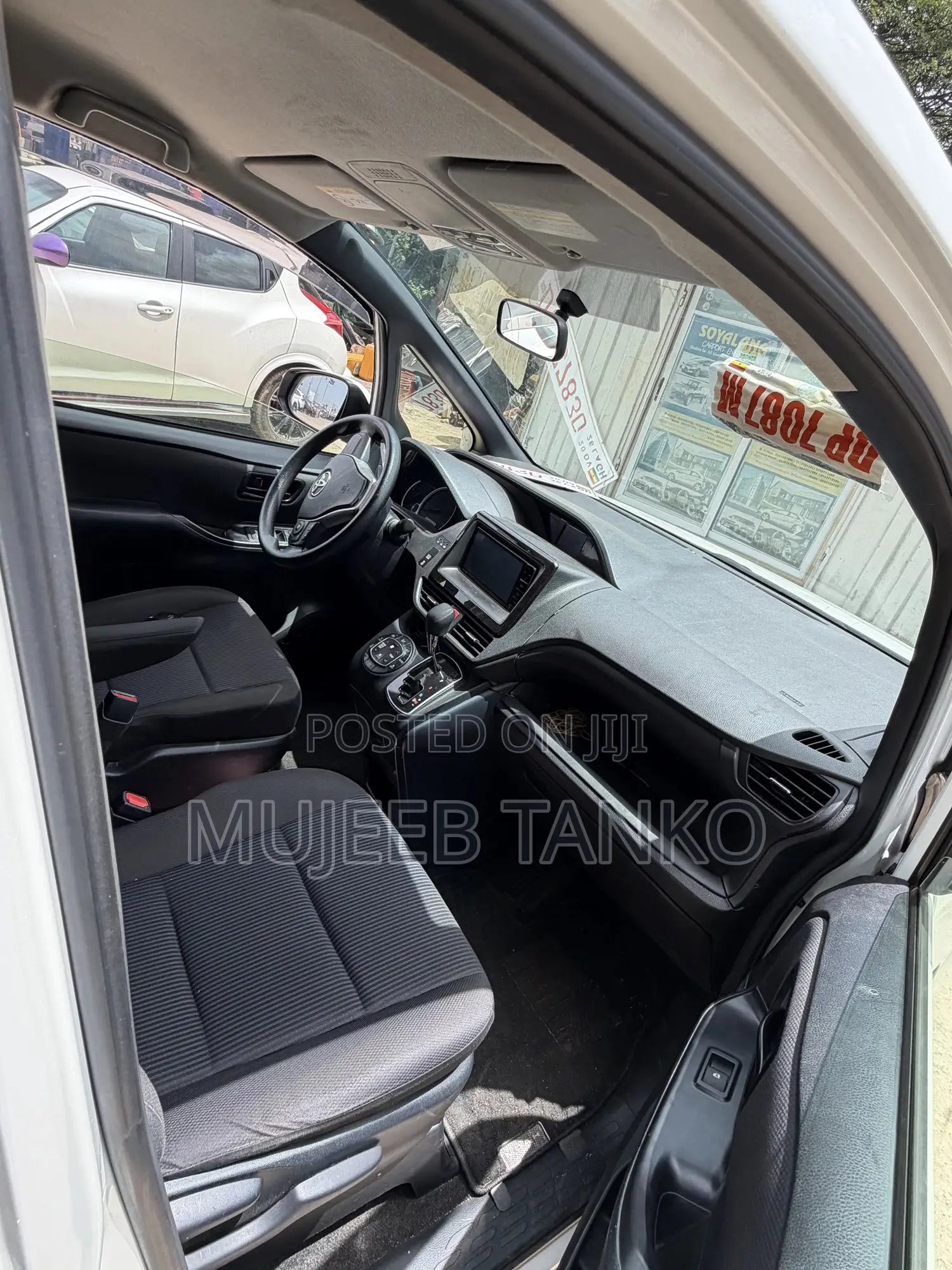 Toyota Voxy 2015 White