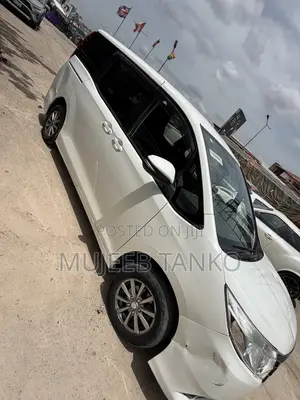 Toyota Voxy 2015 White