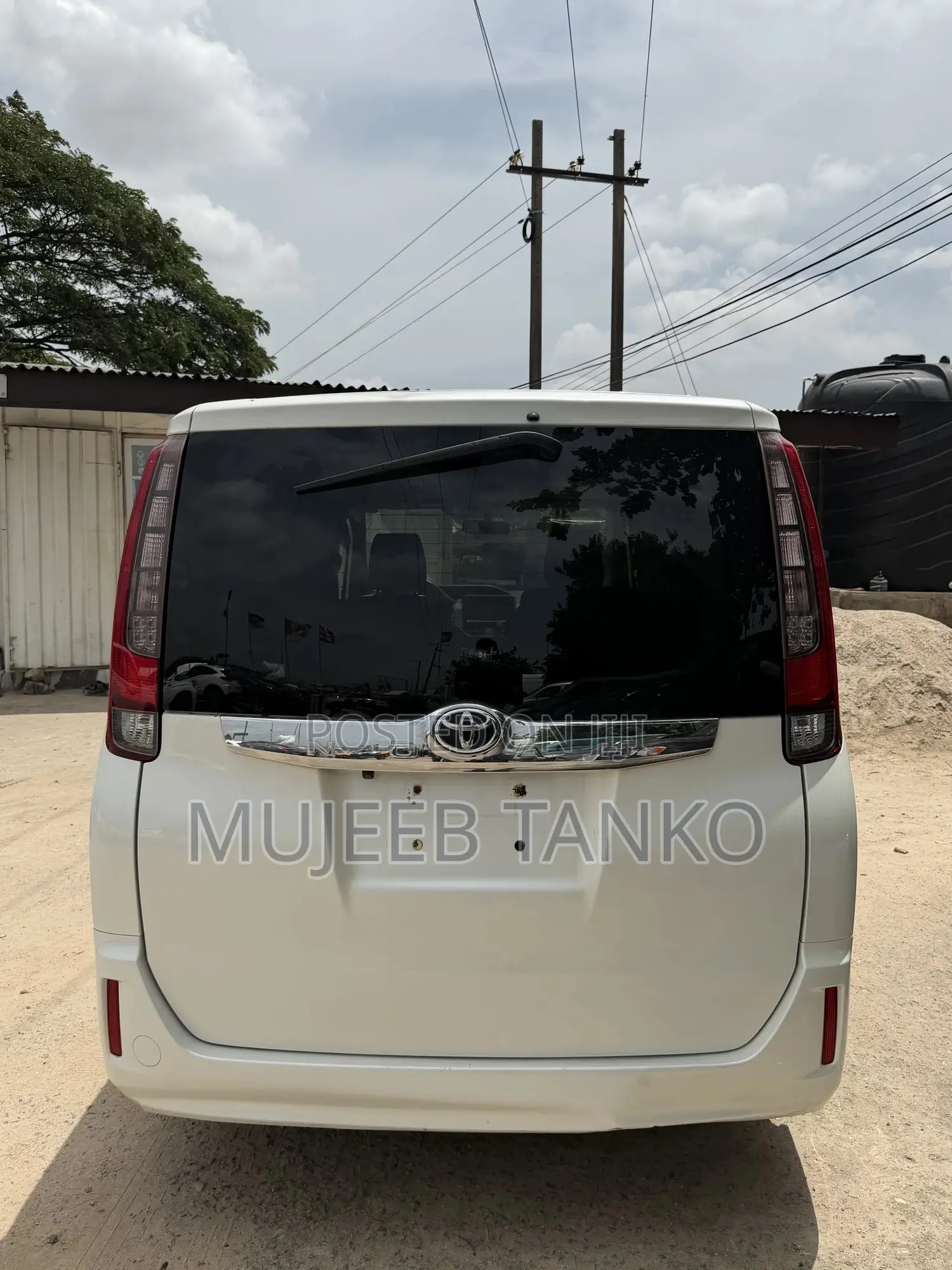 Toyota Voxy 2015 White