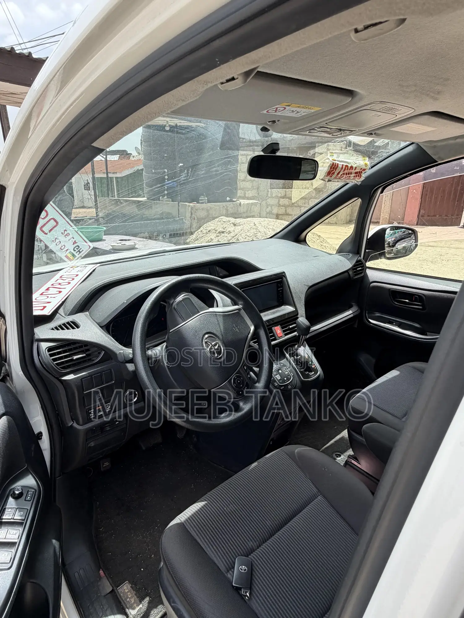 Toyota Voxy 2015 White