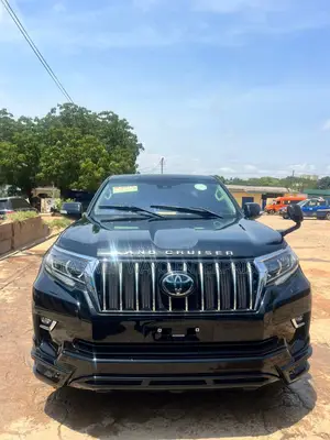 Toyota Land Cruiser Prado 2.7 2020 Black