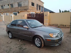 Hyundai Accent 1.6 Gsi 2003 Burgundy