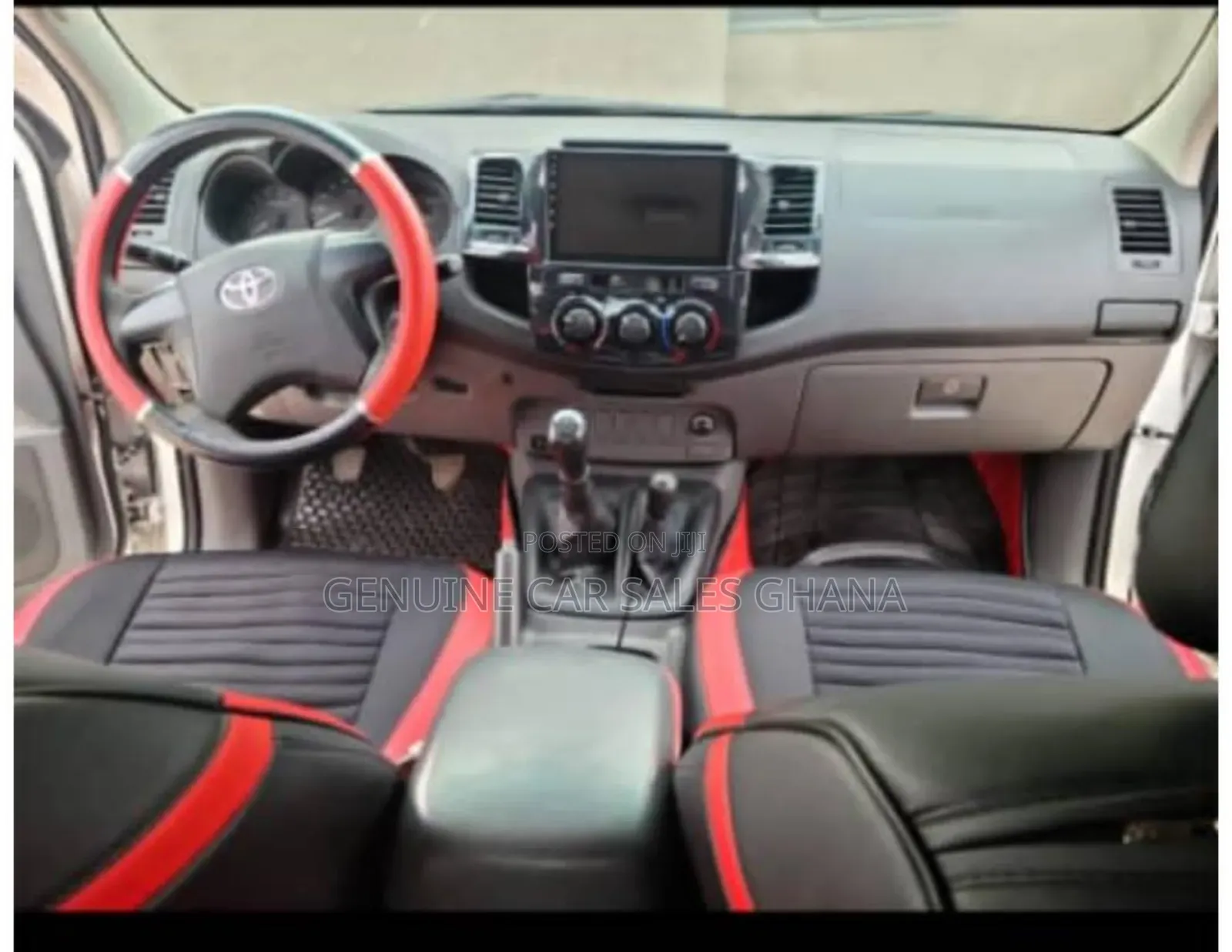 Toyota Hilux 2012 White