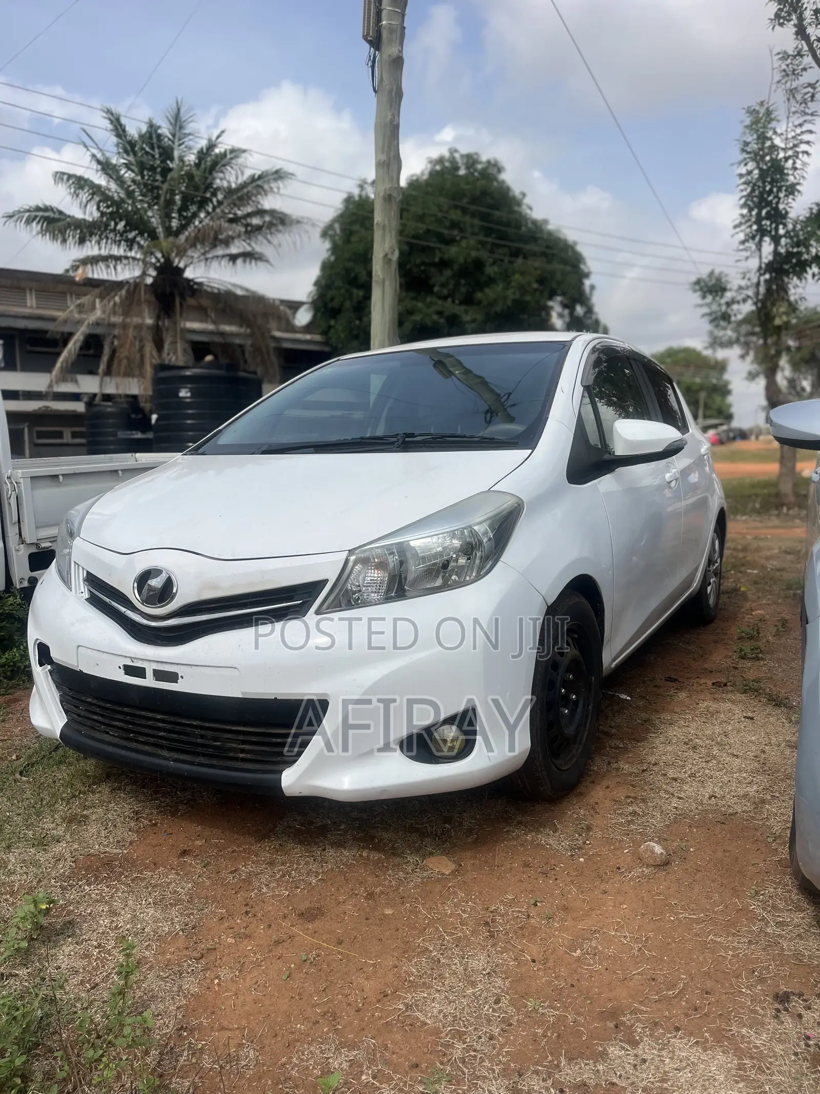 Toyota Vitz 1.5 FWD 3dr 2012 White