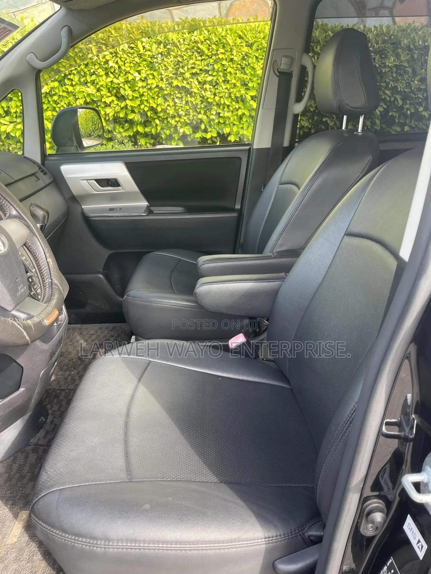 Toyota Voxy 2011 Black